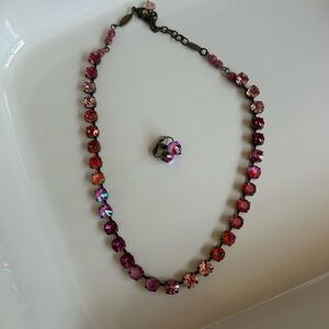 Sabika necklace and earring set.